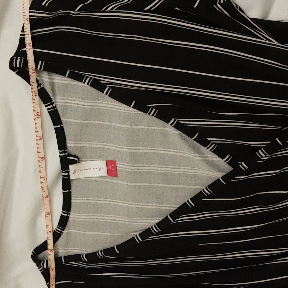 Black and White Pinstripe Jumpsuit, Women Juniors L (11-13) - Picture 5 of 16